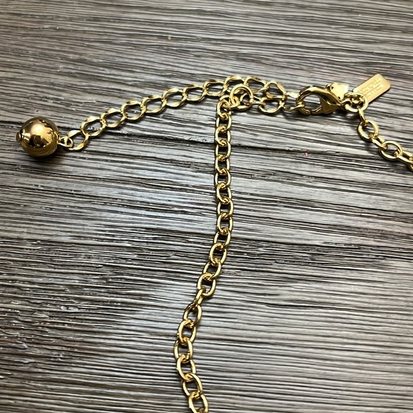 KATE SPADE NEW YORK Mint/Cream Cushion Pearl Statement Necklace - Picture 6 of 11